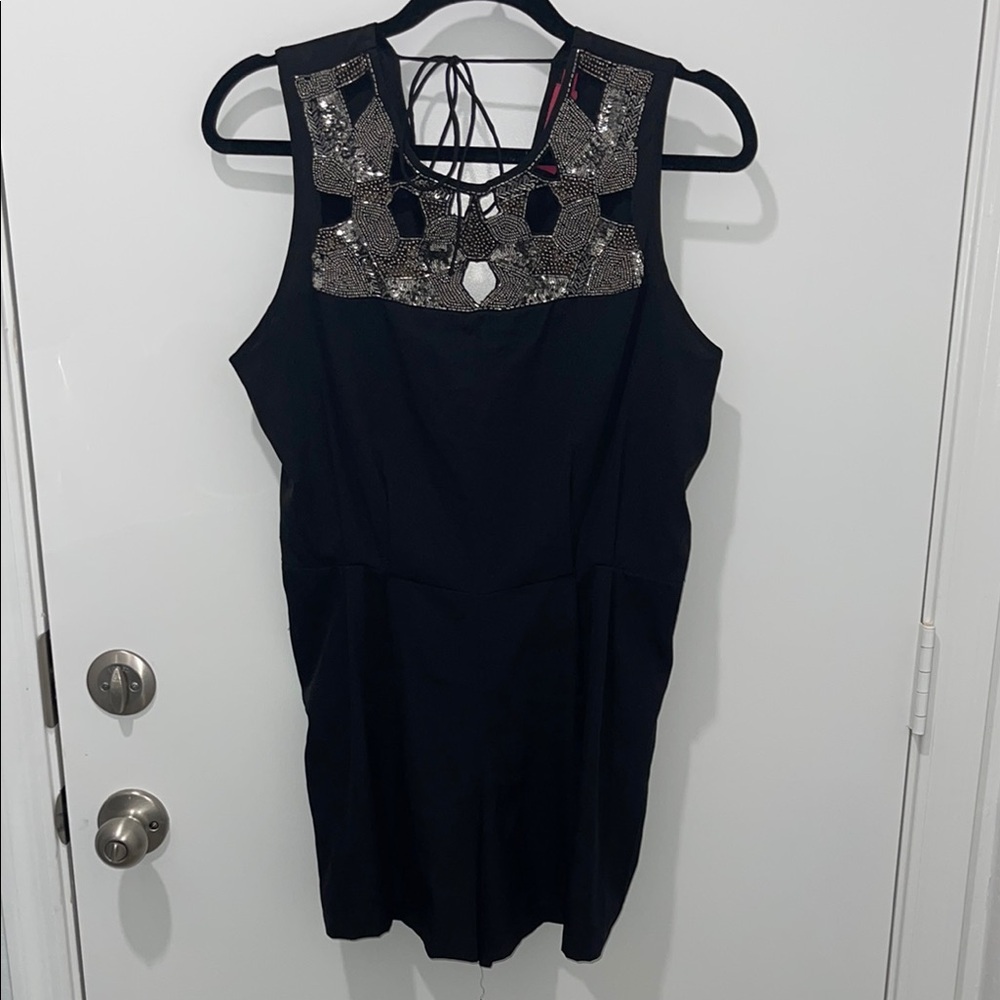 Elegant Black Sleeveless Sequence Romper Size Medium